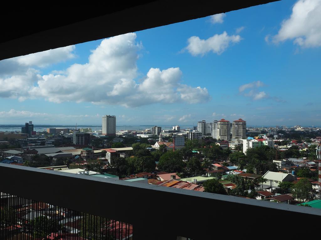 Cebu R Hotel Mabolo Экстерьер фото